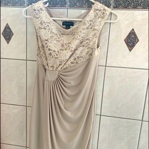 Off white short sleeve dress. Worn once. Great condition.